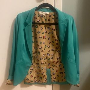 Green blazer with inner cheetah print size small